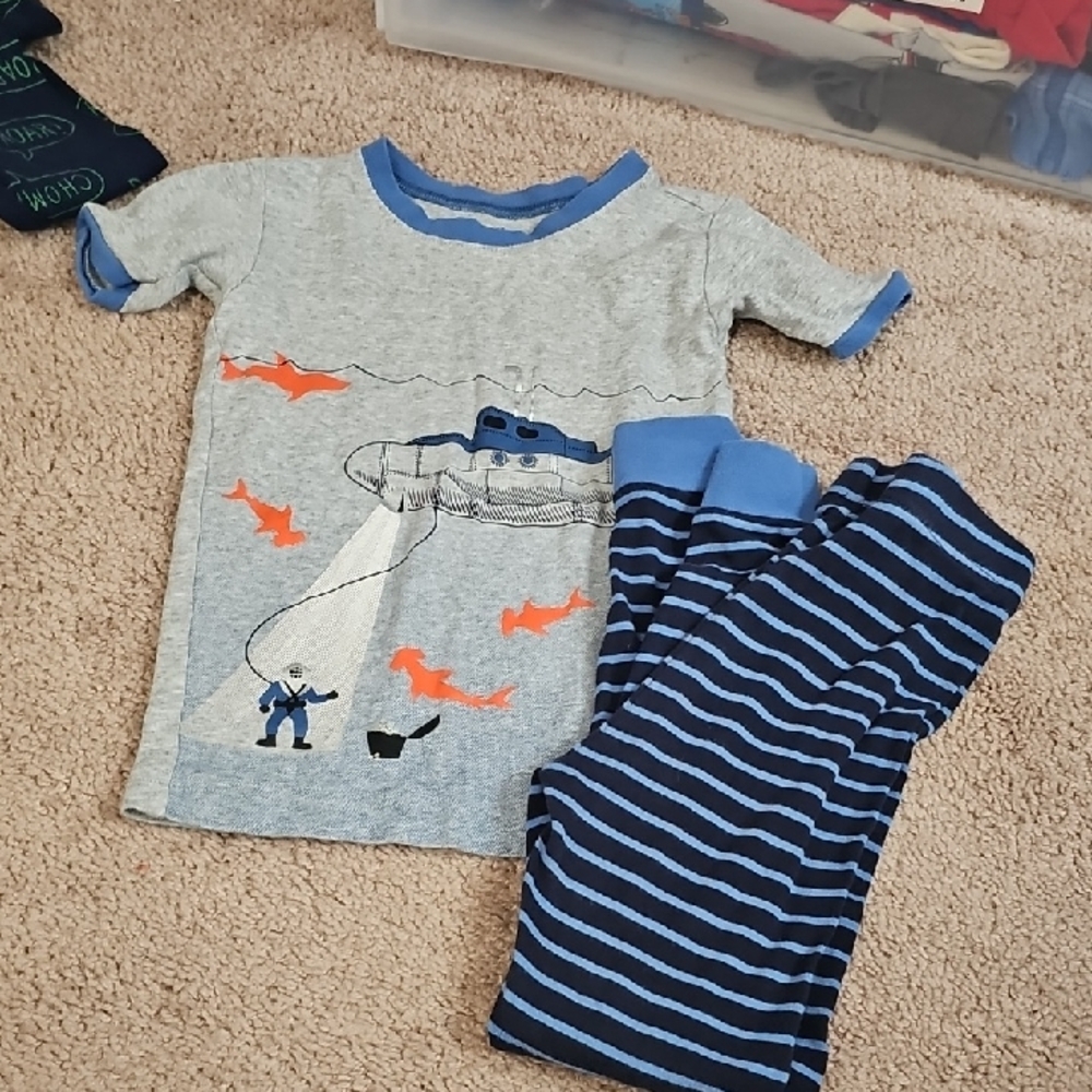 $4 LOWER PRICE IN BUNDLE Kids Submarine Pajama Set - Gray and Blue